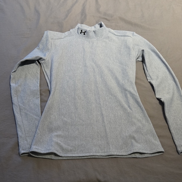 Under Armour Light Gray Performance Long Sleeve - Picture 1 of 10